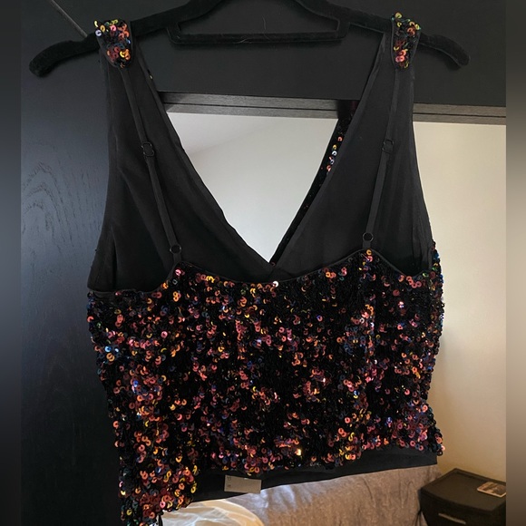 Bronze/Black Sequin Crop Top. Size Medium. - Picture 2 of 6